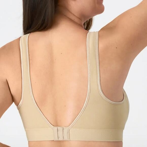 NWT Bali Comfort Revolution Wireless Non-Padded Seamless Bra - Nude (Medium) - Picture 2 of 12